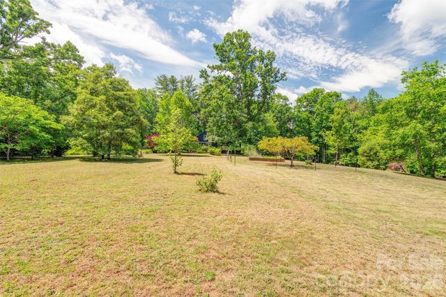 136 Graveyard Road, Fairview, NC 28730