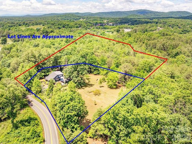 136 Graveyard Road, Fairview, NC 28730