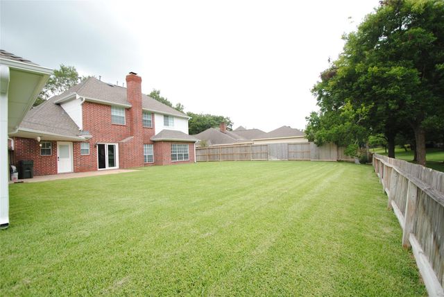1919 Oakhurst Parkway, Sugar Land, TX 77479