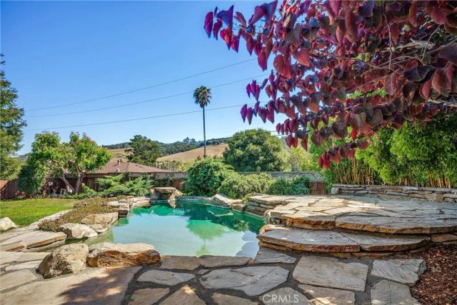 6020 Joan Place, San Luis Obispo, CA 93401