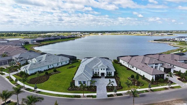 1046 BLUE SHELL LOOP, Sarasota, FL 34240