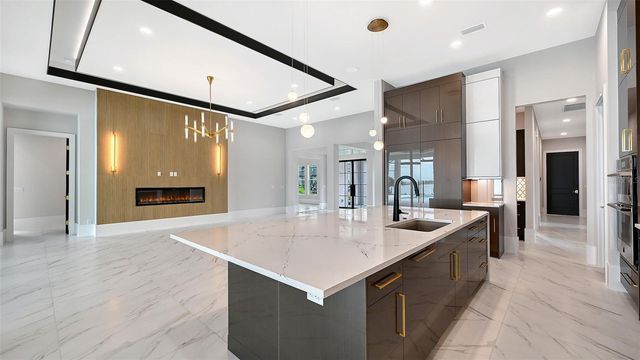 1046 BLUE SHELL LOOP, Sarasota, FL 34240