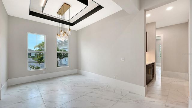 1046 BLUE SHELL LOOP, Sarasota, FL 34240