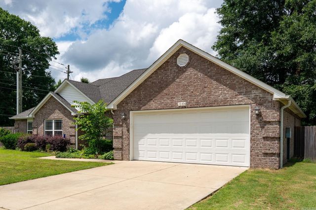 115 Earnhardt, Cabot, AR 72023