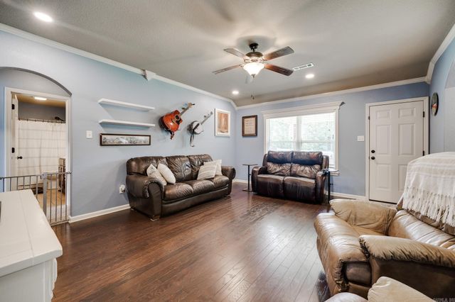 115 Earnhardt, Cabot, AR 72023