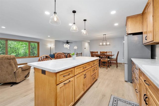 642 S 57th Avenue, Eau Claire, WI 54703