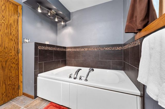 642 S 57th Avenue, Eau Claire, WI 54703