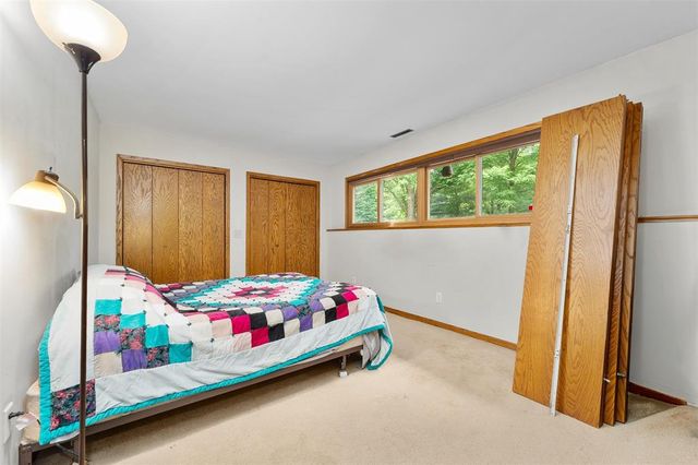 642 S 57th Avenue, Eau Claire, WI 54703