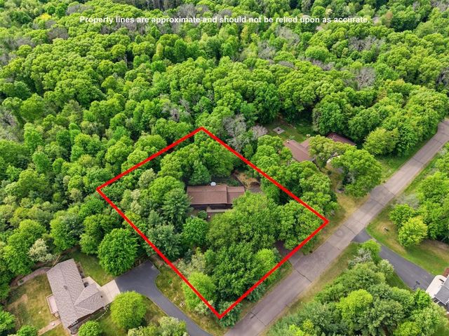 642 S 57th Avenue, Eau Claire, WI 54703