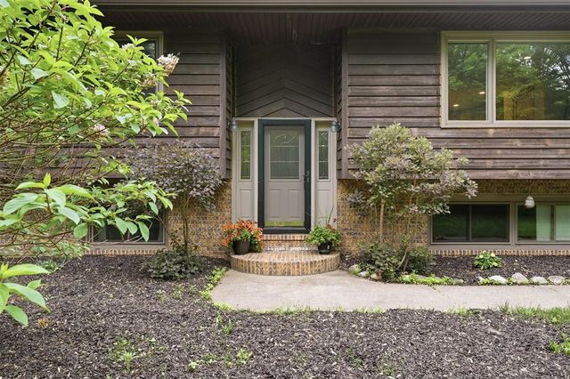 642 S 57th Avenue, Eau Claire, WI 54703