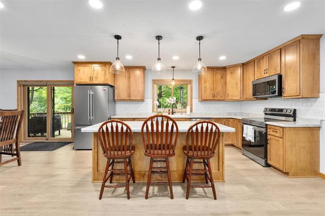 642 S 57th Avenue, Eau Claire, WI 54703
