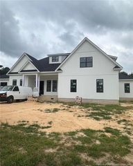 281 Leland Lane, Raeford, NC 28376