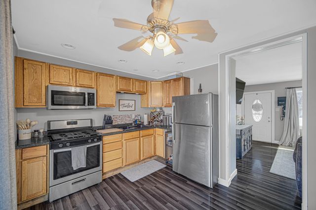 768 Devonshire Road, Valparaiso, IN 46385