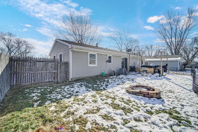 768 Devonshire Road, Valparaiso, IN 46385