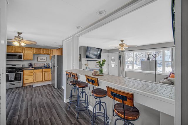 768 Devonshire Road, Valparaiso, IN 46385