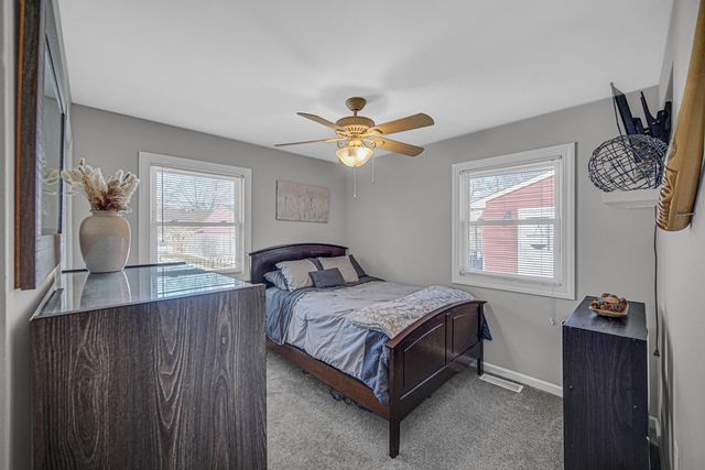 768 Devonshire Road, Valparaiso, IN 46385