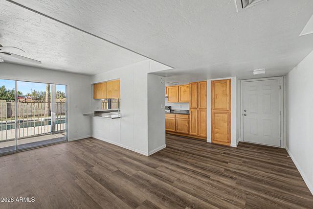 2148 W SHARON Avenue, Phoenix, AZ 85029