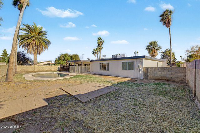 2148 W SHARON Avenue, Phoenix, AZ 85029