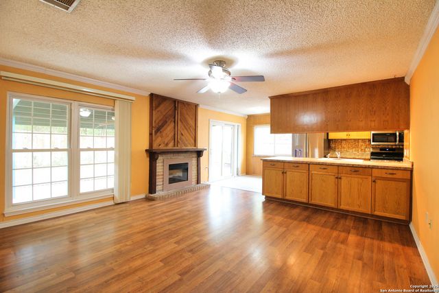 6106 LITTLE BRANDYWINE CRK, San Antonio, TX 78233