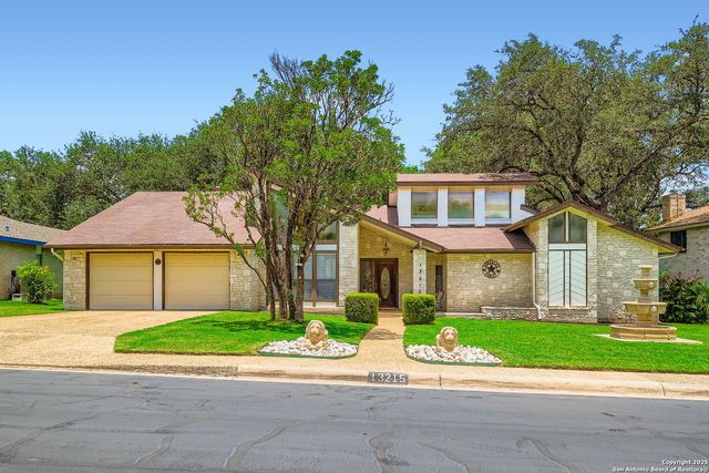 13215 Hunters Spring St, San Antonio, TX 78230