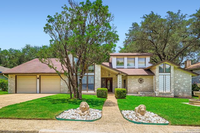 13215 Hunters Spring St, San Antonio, TX 78230
