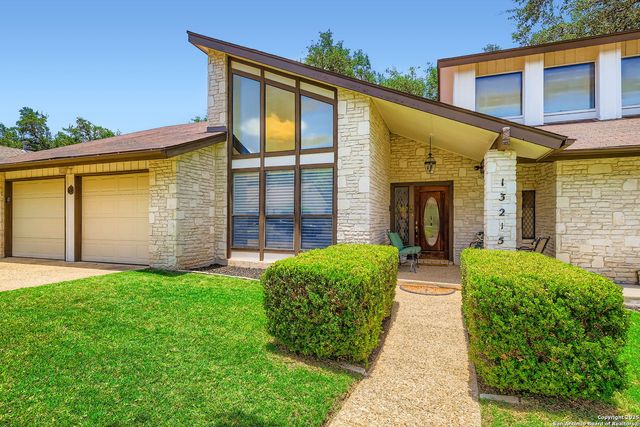 13215 Hunters Spring St, San Antonio, TX 78230
