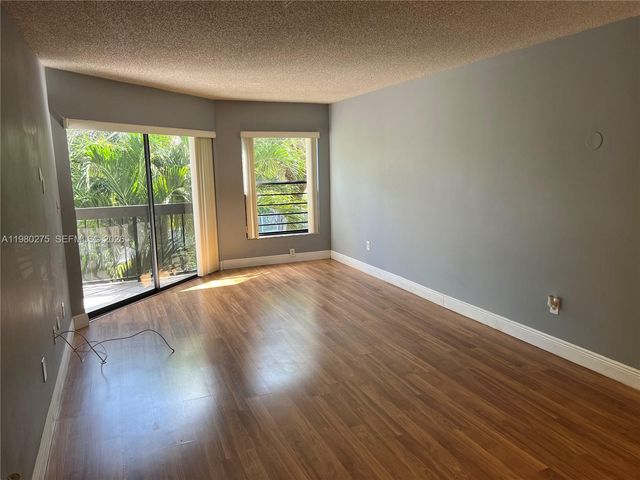 8810 SW 132nd Pl 307DN, Miami, FL 33186