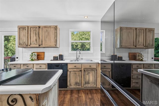 2430 Riverwood Trails Drive, Florissant, MO 63031