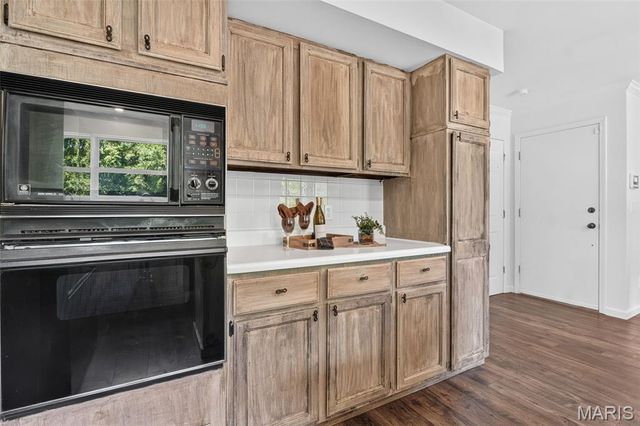 2430 Riverwood Trails Drive, Florissant, MO 63031
