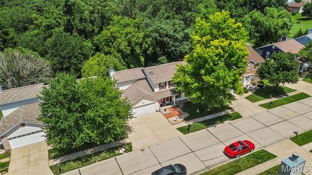 2430 Riverwood Trails Drive, Florissant, MO 63031