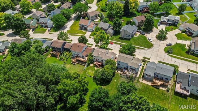 2430 Riverwood Trails Drive, Florissant, MO 63031