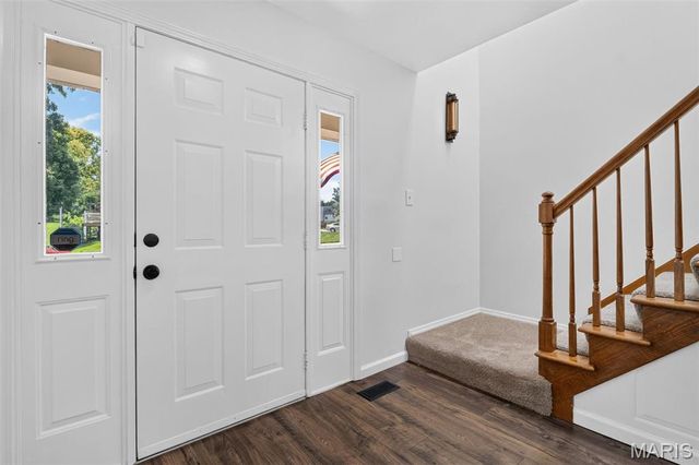 2430 Riverwood Trails Drive, Florissant, MO 63031