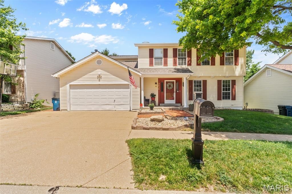 2430 Riverwood Trails Drive, Florissant, MO 63031