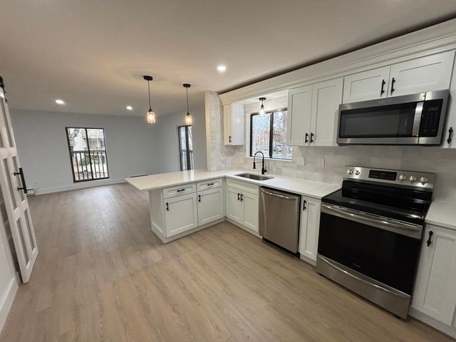 800 Bearses Way APT 5NB, Hyannis, MA 02601