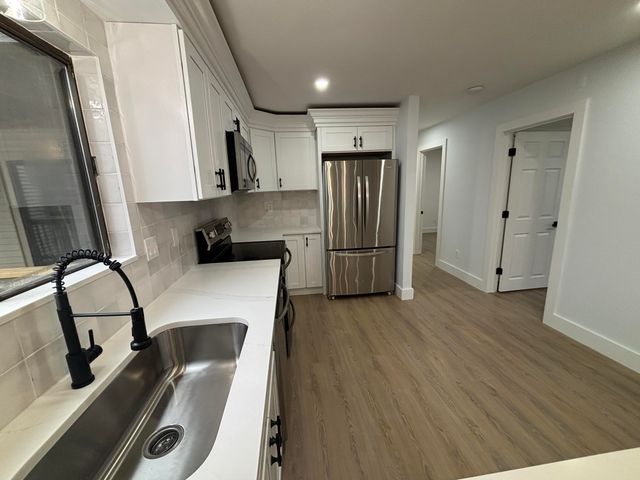 800 Bearses Way APT 5NB, Hyannis, MA 02601