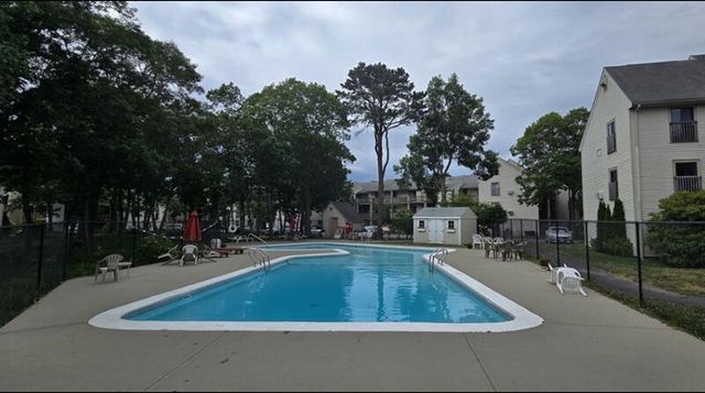 800 Bearses Way APT 5NB, Hyannis, MA 02601