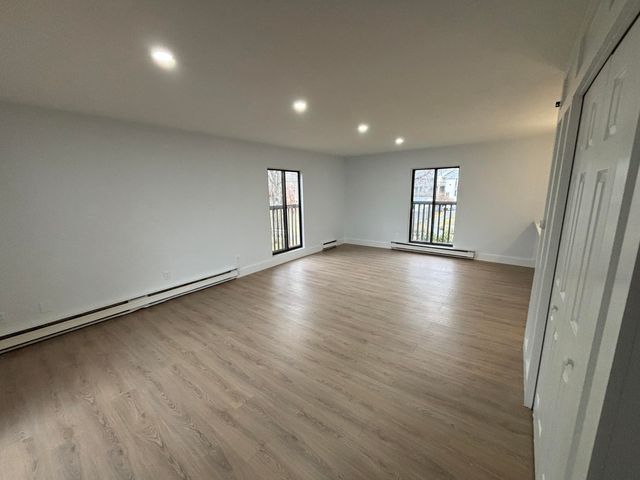 800 Bearses Way APT 5NB, Hyannis, MA 02601