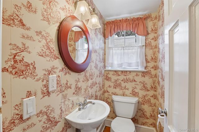 105 Stewart Avenue, Garden City, NY 11530