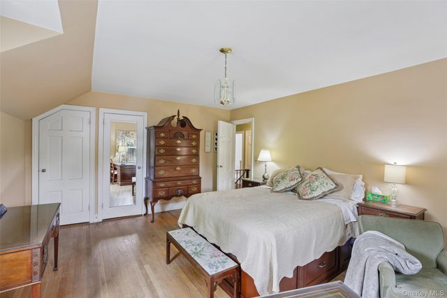 105 Stewart Avenue, Garden City, NY 11530