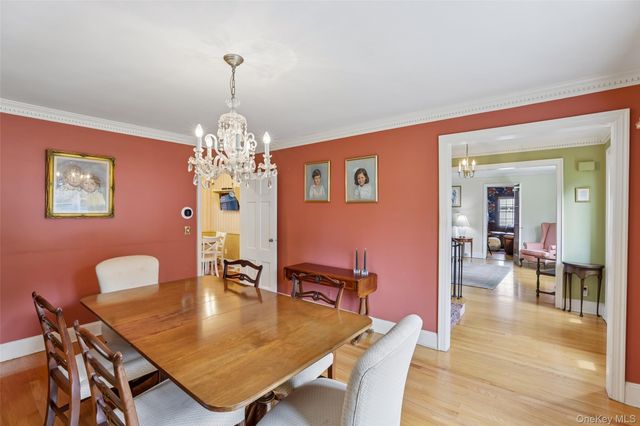 105 Stewart Avenue, Garden City, NY 11530
