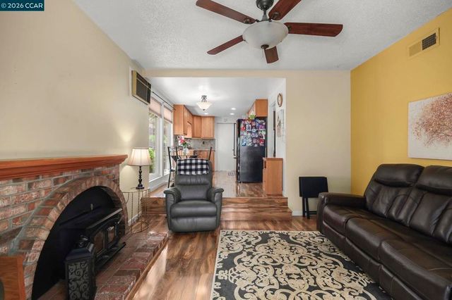 2259 Shasta CT, Martinez, CA 94553