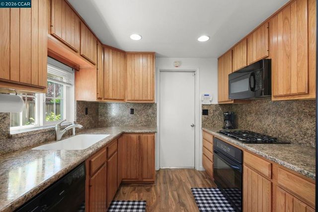 2259 Shasta CT, Martinez, CA 94553