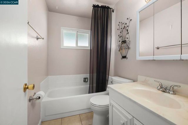 2259 Shasta CT, Martinez, CA 94553