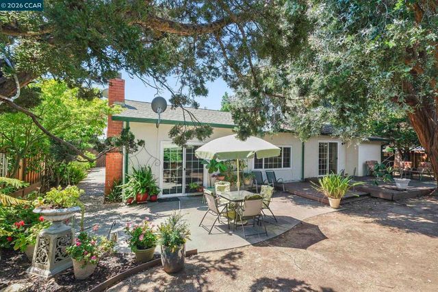 2259 Shasta CT, Martinez, CA 94553