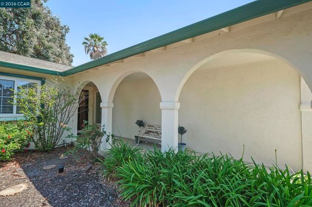 2259 Shasta CT, Martinez, CA 94553
