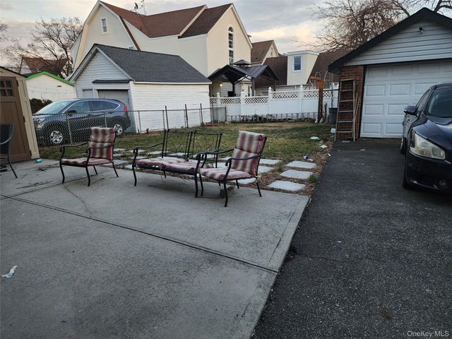 202-12 100th Avenue, Hollis, NY 11423