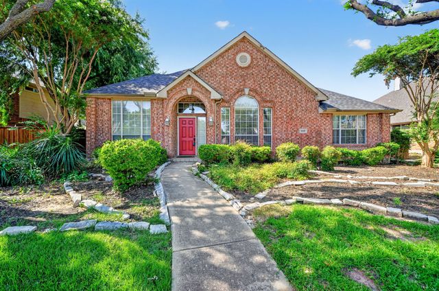 1645 Castle Pines Drive, Frisco, TX 75036