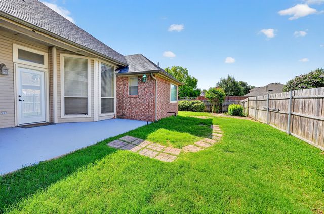 1645 Castle Pines Drive, Frisco, TX 75036