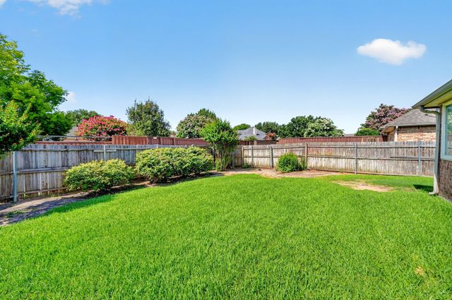 1645 Castle Pines Drive, Frisco, TX 75036