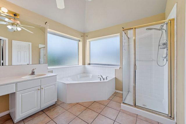 1645 Castle Pines Drive, Frisco, TX 75036